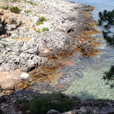 Апартаменты Family Friendly With A Swimming Pool Jelsa, Hvar - 4608 *