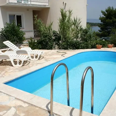 Family Friendly With A Swimming Pool Jelsa, Hvar - 4608 Елса